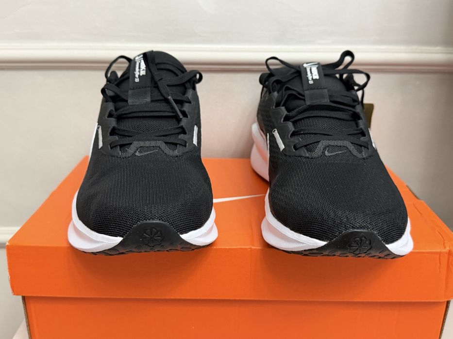 Кроссовки Nike оригинал 41-42