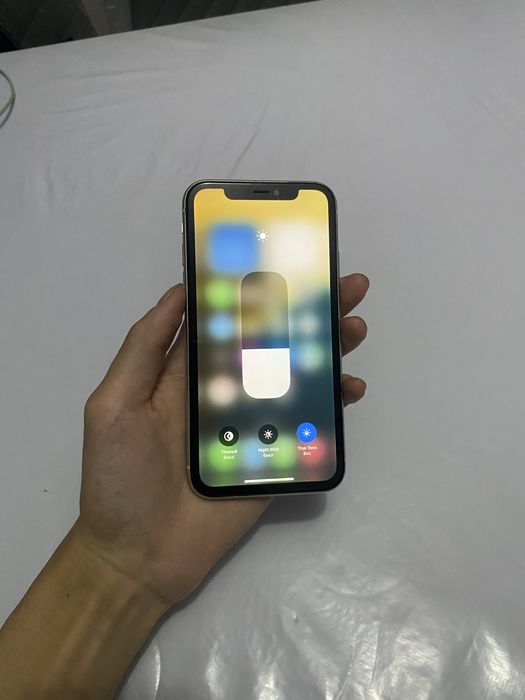 Продам Айфон 11 128gb 75%