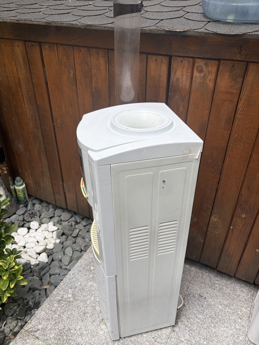 Dozator apa + mini frigider