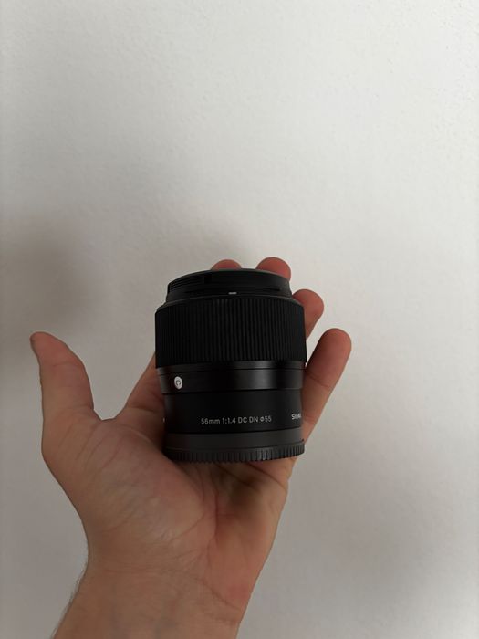 Vand aparat foto Sony a6400 + 2 obiective