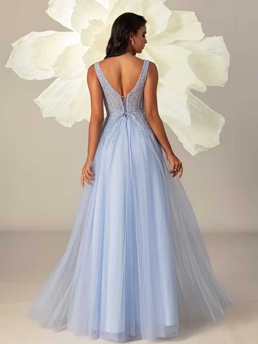 Елегантна абитуриентска бална рокля