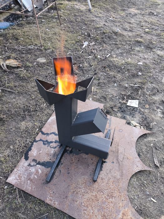 Soba racheta , perfecta pentru camping , pescuit , gatit in aer liber