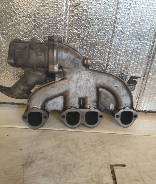 Galerie de admisie  cod motor BLS 03G129713K Volkswagen VW Passat B6