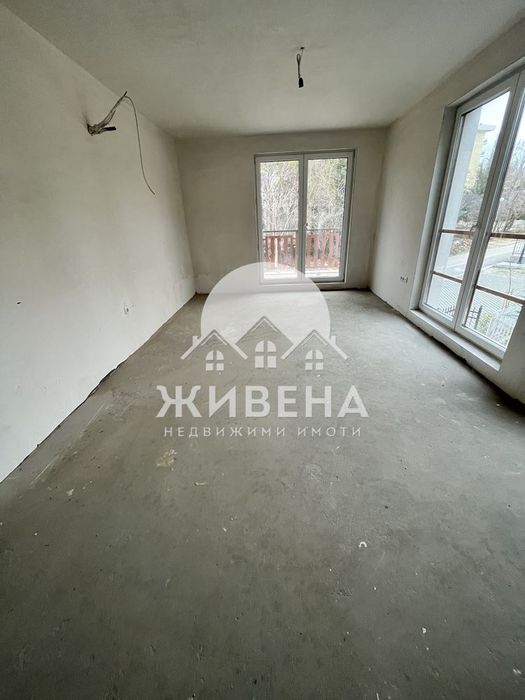 Продава се Двустаен апартамент в к.к. Св.Св. Константин и Елена - 70 кв.м за 2132 €/кв.м - Снимка #3