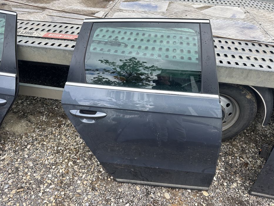 Ușa fata spate Volkswagen Passat B7 break
