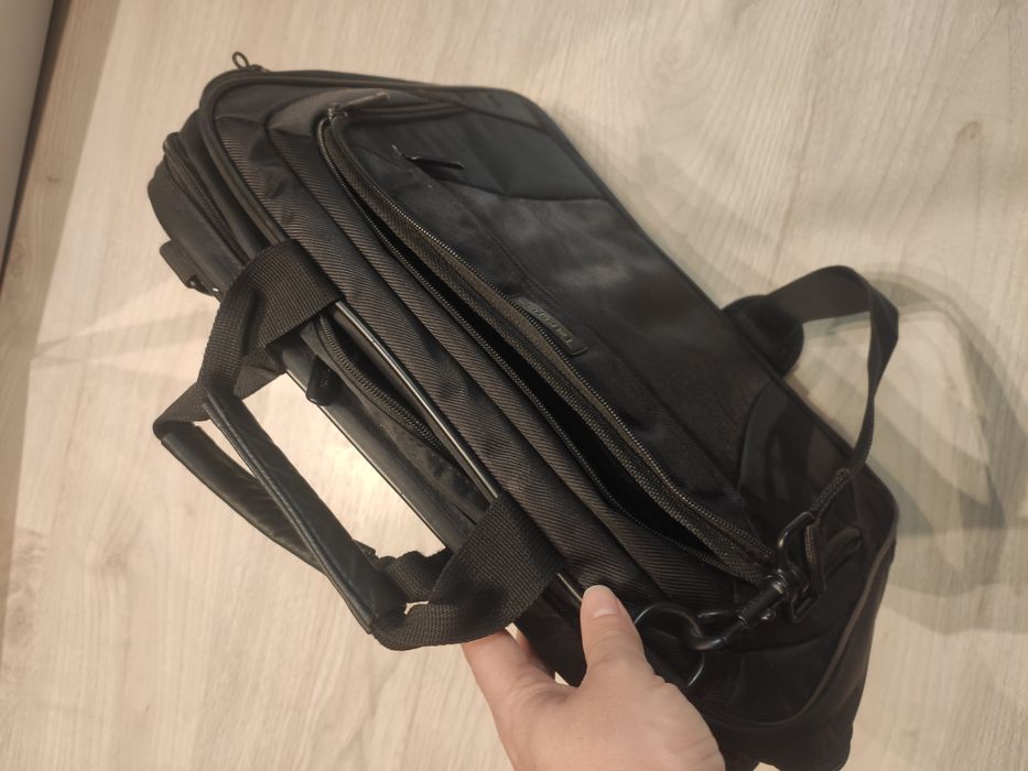 Geanta pentru laptop