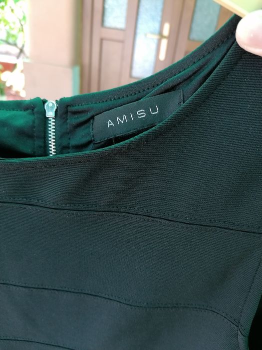 Transport gratuit! Vând rochie Amisu mar . 38