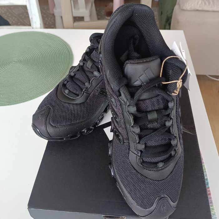 Намалени!!! Adidas Megaride Нови 40 2/3
"Core Black & Ca