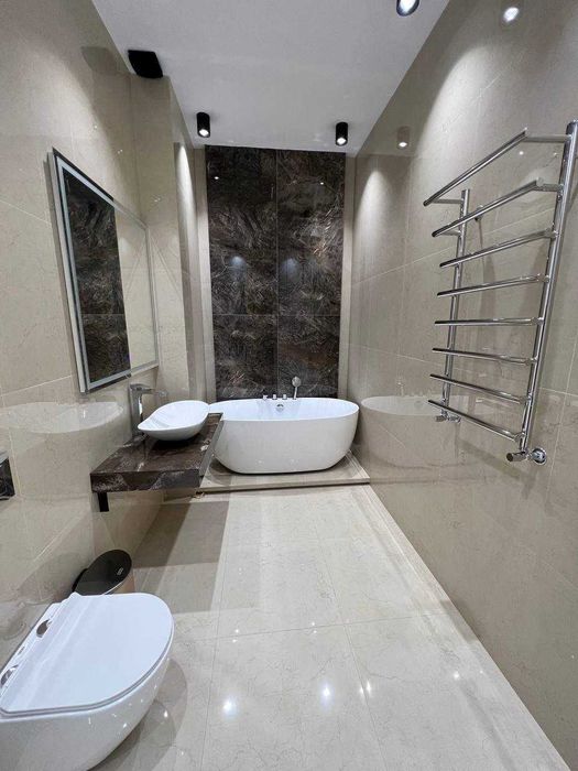 Улица Тараса Шевченко! Сдается новая 5-х комнатная квартира!