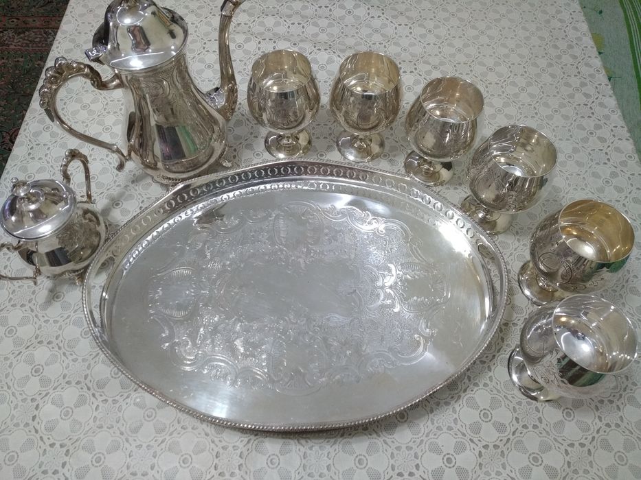 Английский Сервиз посеребренный.