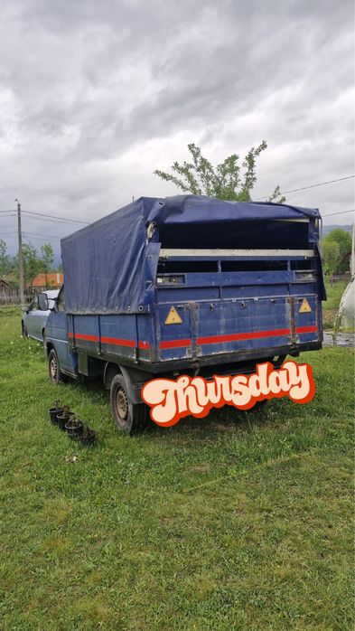 Vând autoutilitară