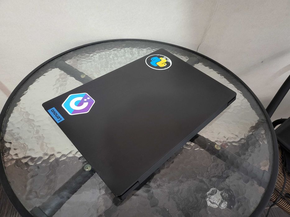 Okazie Lenovo (Gaming) cu i5 Gen 9 si 16Gb ram + Video Dedicat
