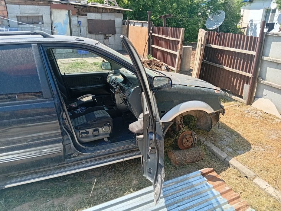 Продам mitsubishi RVR