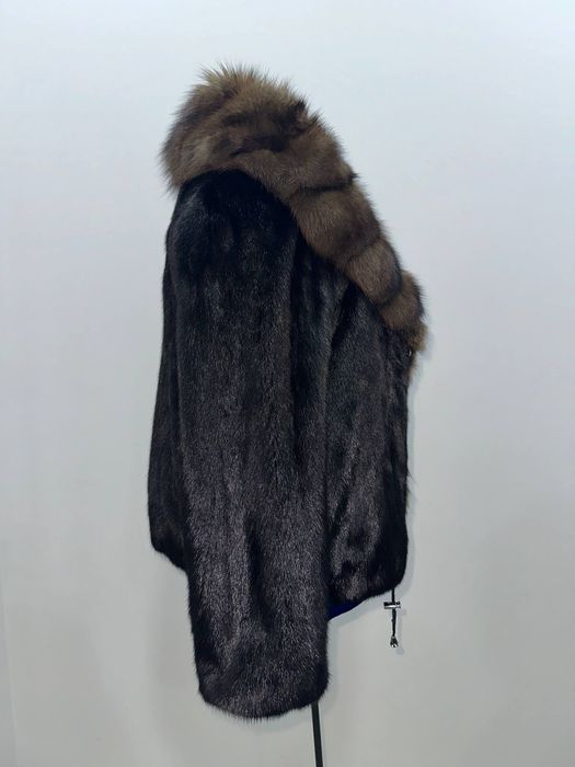 Норковая шуба воротник Соболь.Натуральный мех.