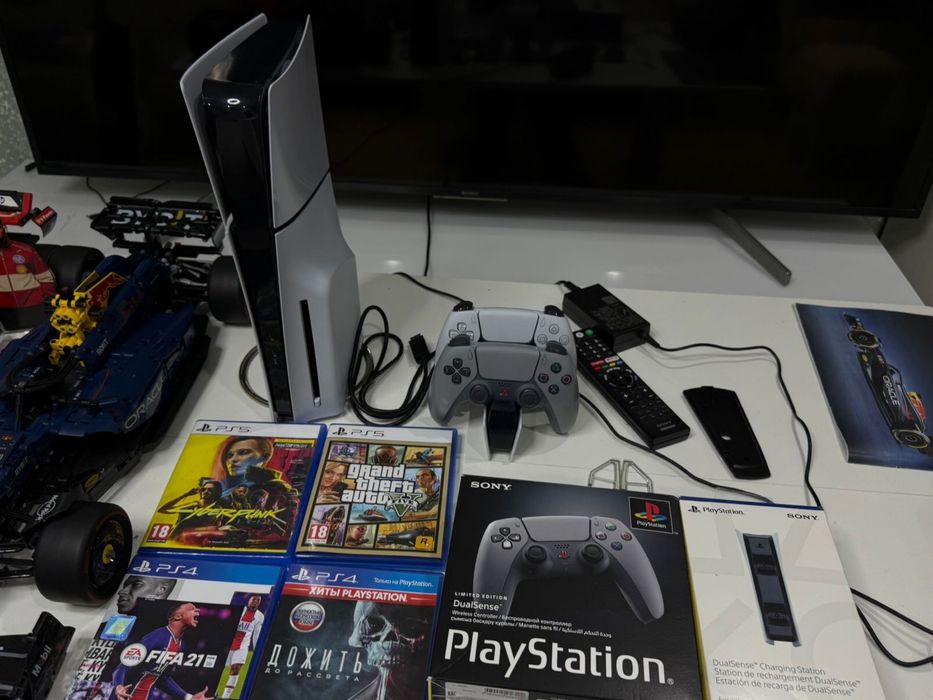 Продаю Playstation 5 Slim (есть торг)