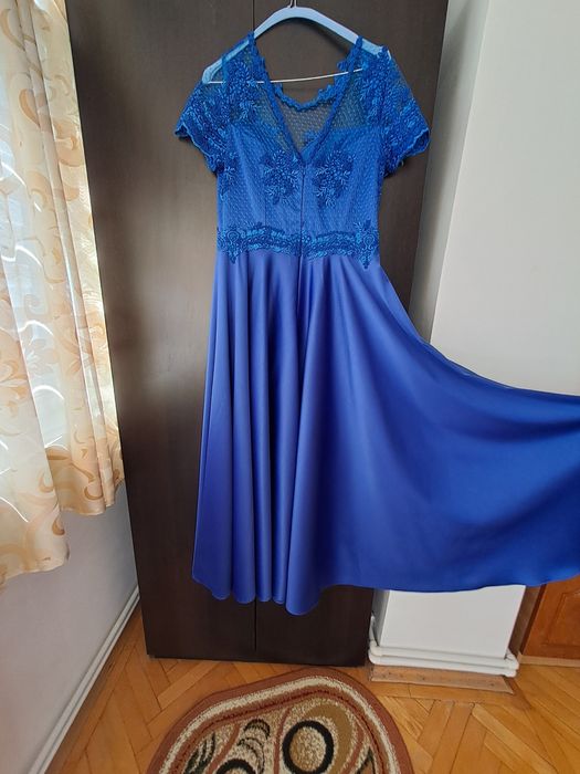 Rochie de seară în stare f.buna purtată o singură dată.