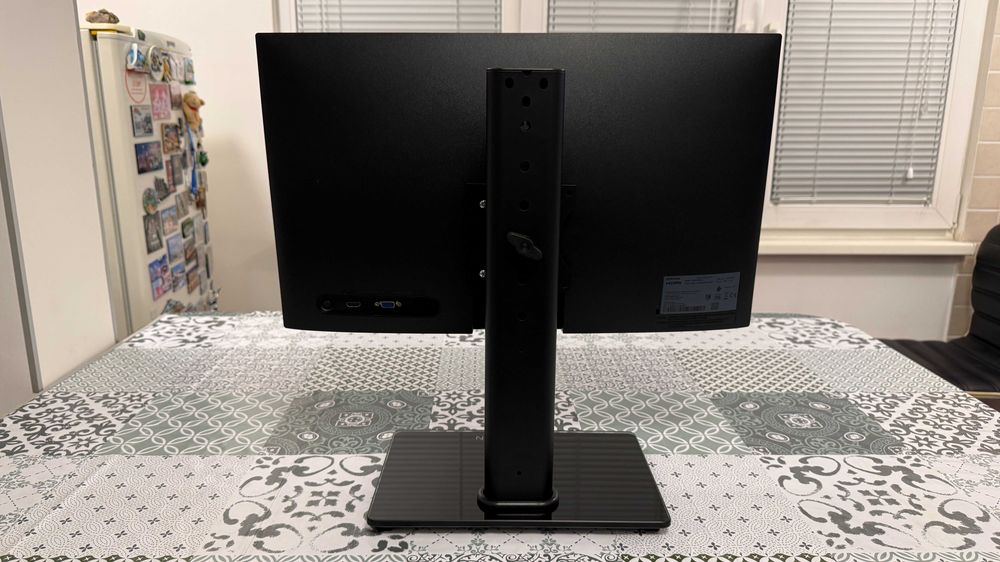 Монитор Samsung S24R356FHU (23.8", FHD, IPS, 75 Hz, AMD FreeSync, стойка)