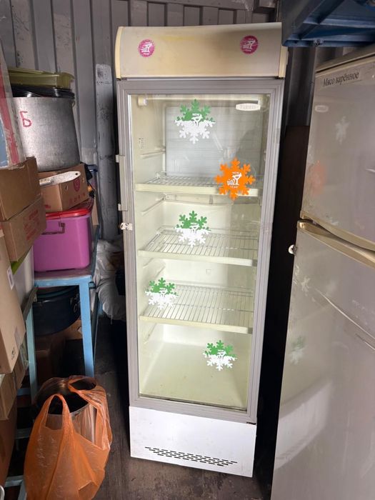 Продам рабочий холодильный шкаф