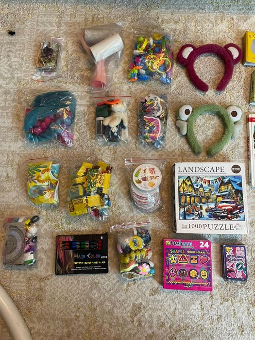 Большой пакет игрушек