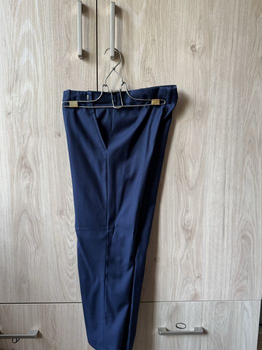 Школьный костюм (тройка) .