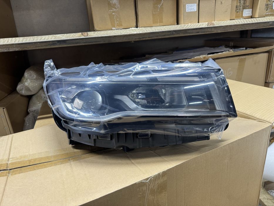 Фара Geely Emgrand