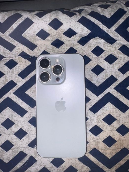 Продается Айфон 15 про 256гб