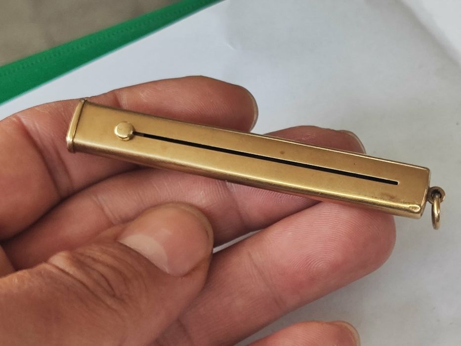 Златен медальон 9 С 375
