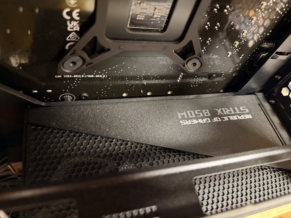 PC Asus TUF Gaming - i9 с водно, SAPPHIRE RX 9070 16GB, 64GB DDR5, 1TB m.2 SSD
