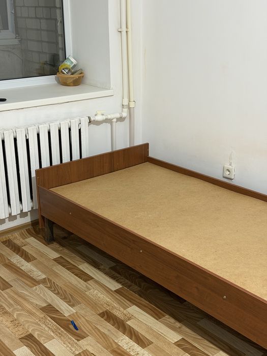 Продаются 2 односпальные кровати.