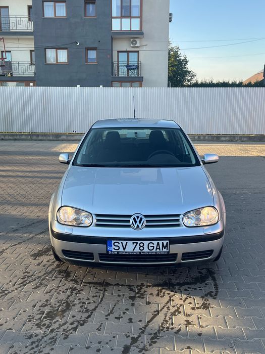 Volkswagen Golf 2002 benzină, 1.207 € — imagine 1