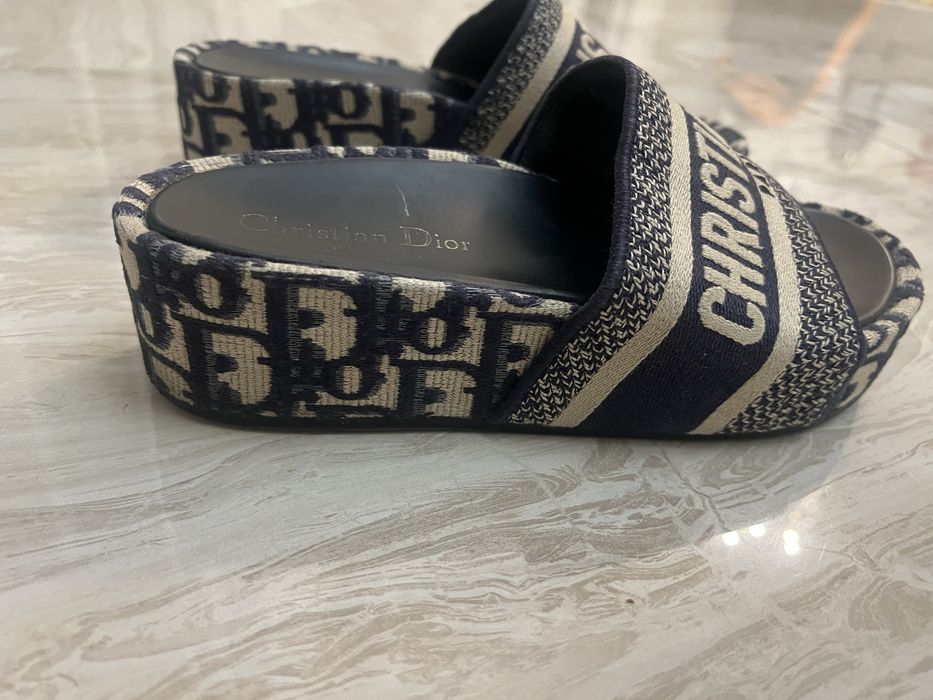 Шлепки женские . Диор оригинал