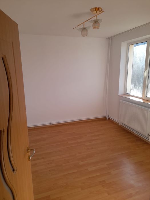 Apartament 2 camere de inchiriat