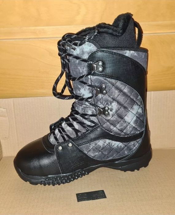 DC Shoes Karma Lace up Snowboard Boots Women Girl Femei 39