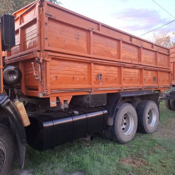 Продам Камаз сельхозник с прицепом.
