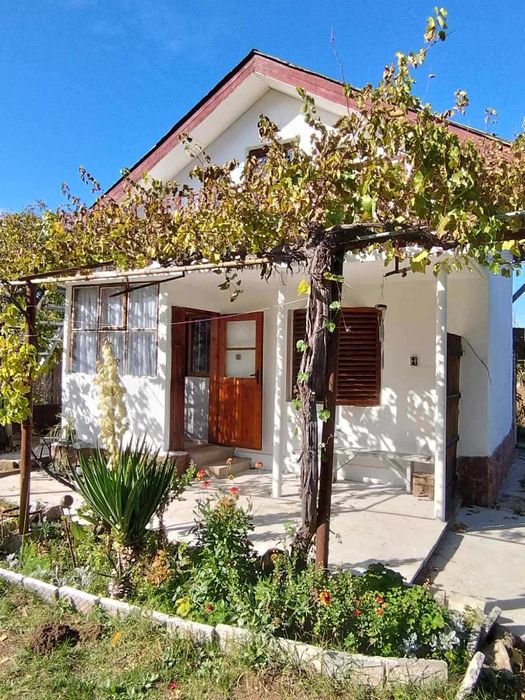 Продава се Къща в Търговище, Вилна зона - 55 кв.м за 696 €/кв.м - Снимка #2