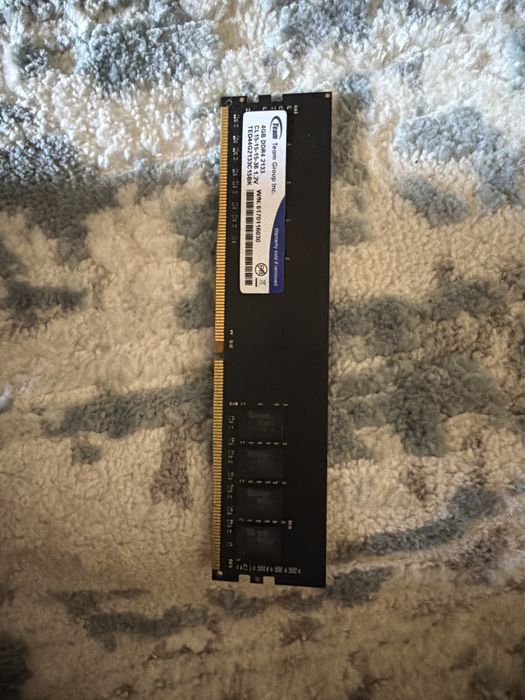 Продам озу ddr4 (ддр4)