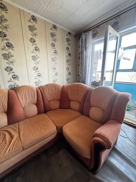 Отдам бесплатно диван