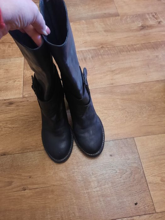 Продаю ботинки полностью кожаные
