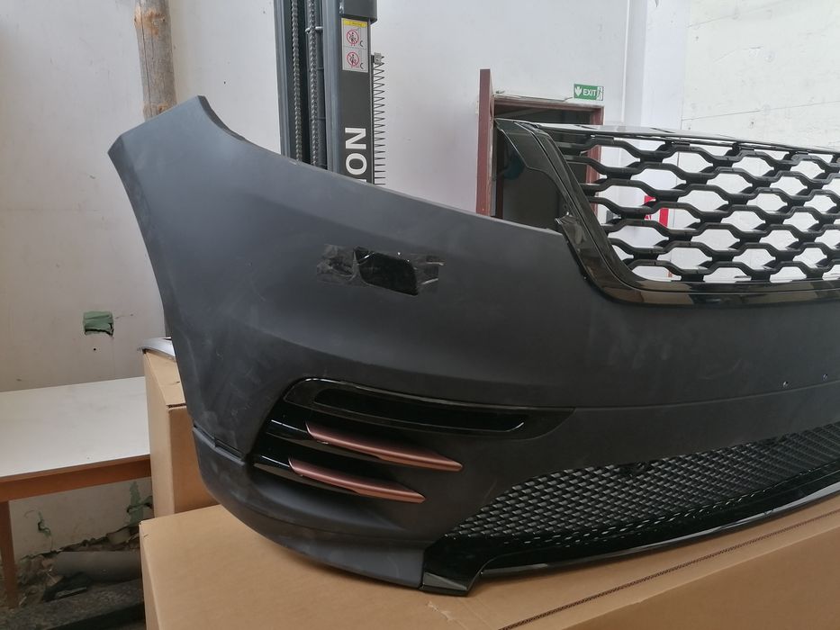 Bara fata Range Rover Velar L560