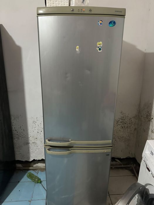 продам холодильник