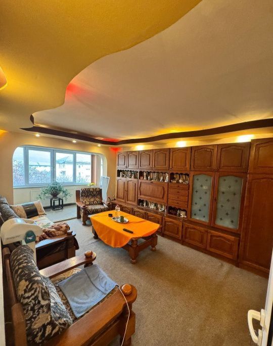 Apartament 3 camere zona Canal 7