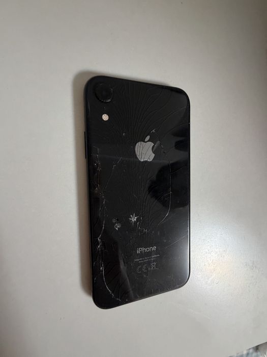 Продам Iphone XR