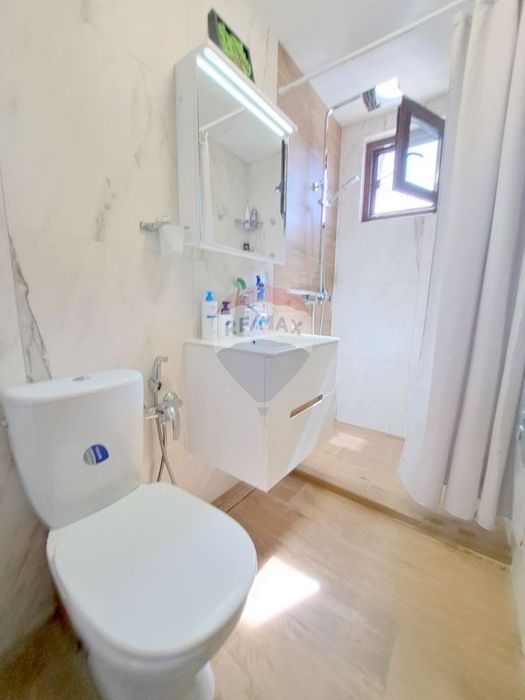 Продава се Къща в Варна, Колхозен пазар - 240 кв.м за 1334 €/кв.м - Снимка #10