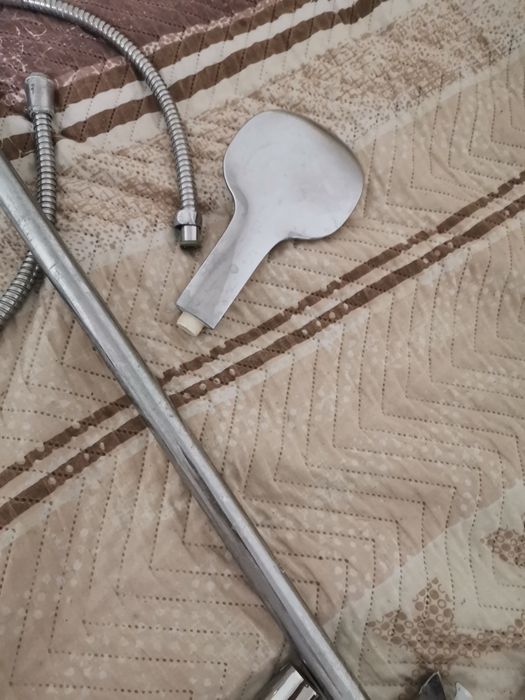 Продавам душ за баня