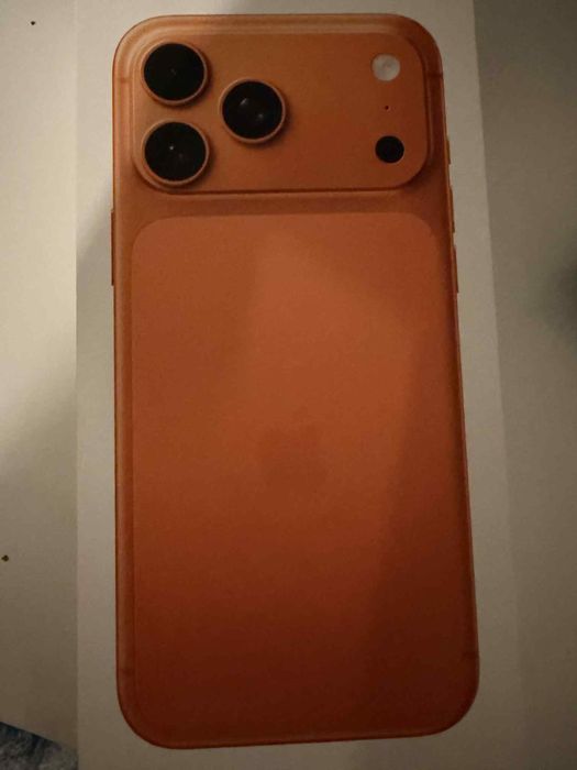 Iphone 17 pro max si iphone 17 pro