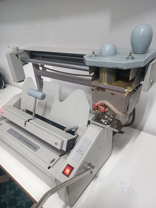 Termoklay, Skleyka kitob klaylidigan sotiladi.