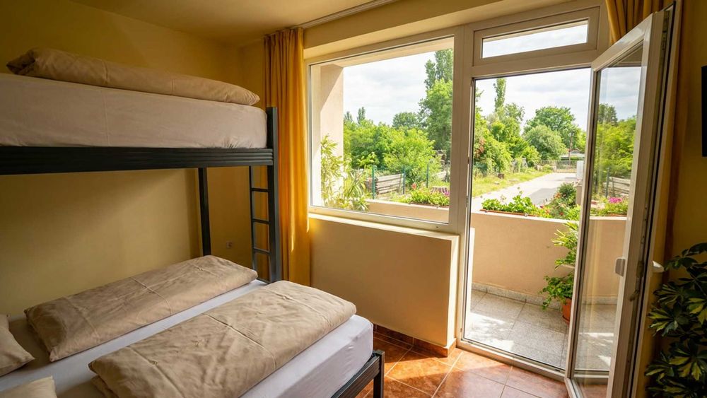 Легло в Хостел за работници - 10 евро на вечер без ДДС