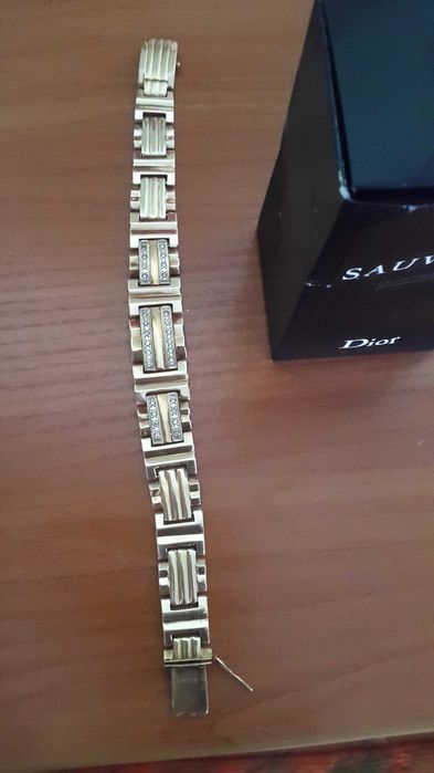 продам золотой браслет с бриллиантами