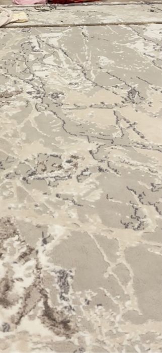 Ковер в идеальном состоянии 2/3