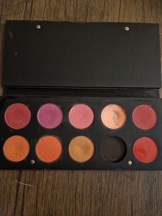 Paleta de farduri profesionale MARI pentru obraz/pleoape Paris-Berlin